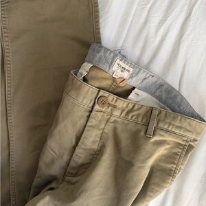Dockers Men's Khaki Chinos